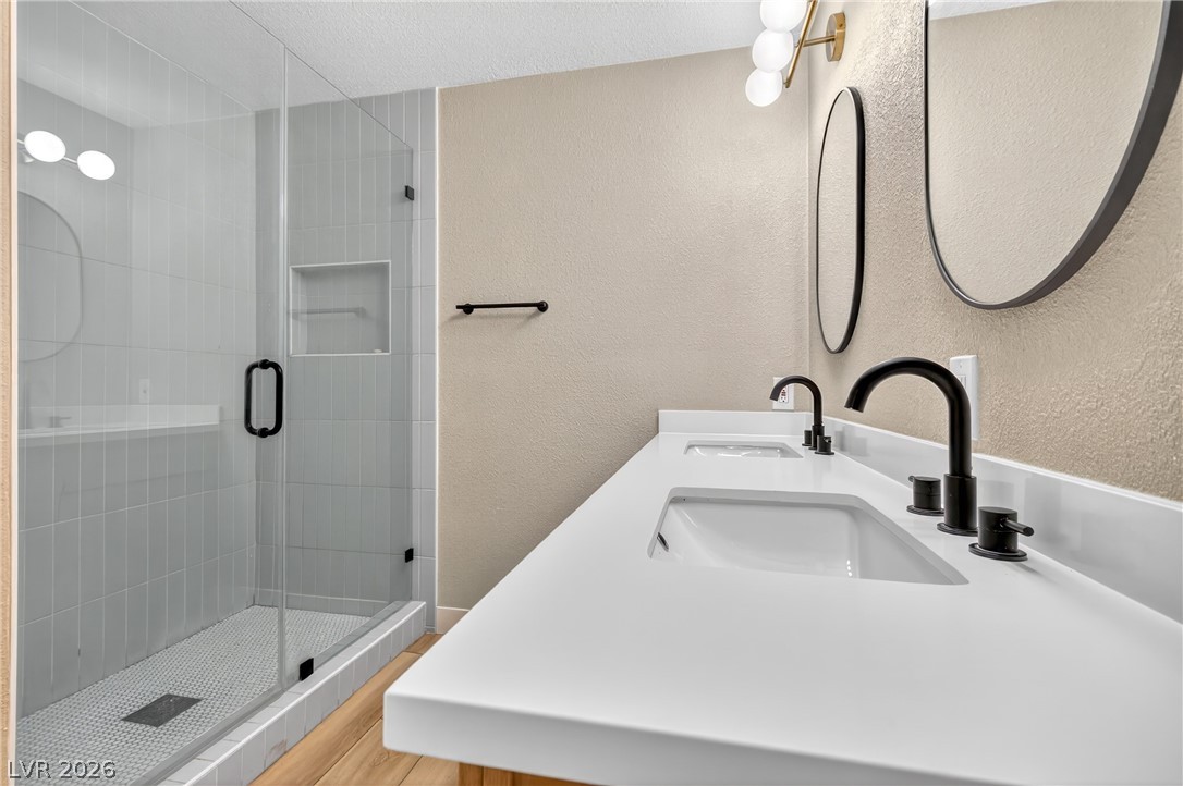 5209 Champions Avenue Property Photo 18