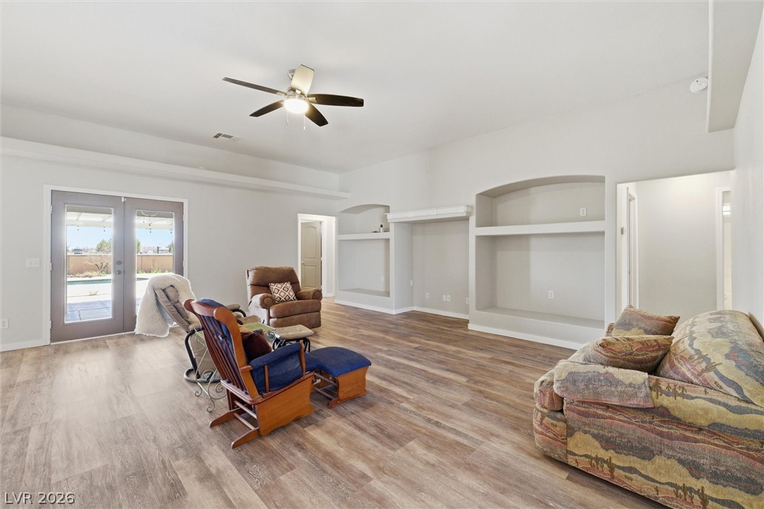 1131 China Street Property Photo 8