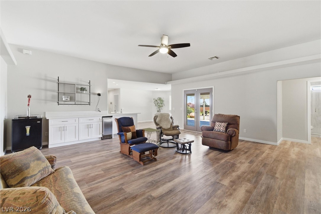 1131 China Street Property Photo 10
