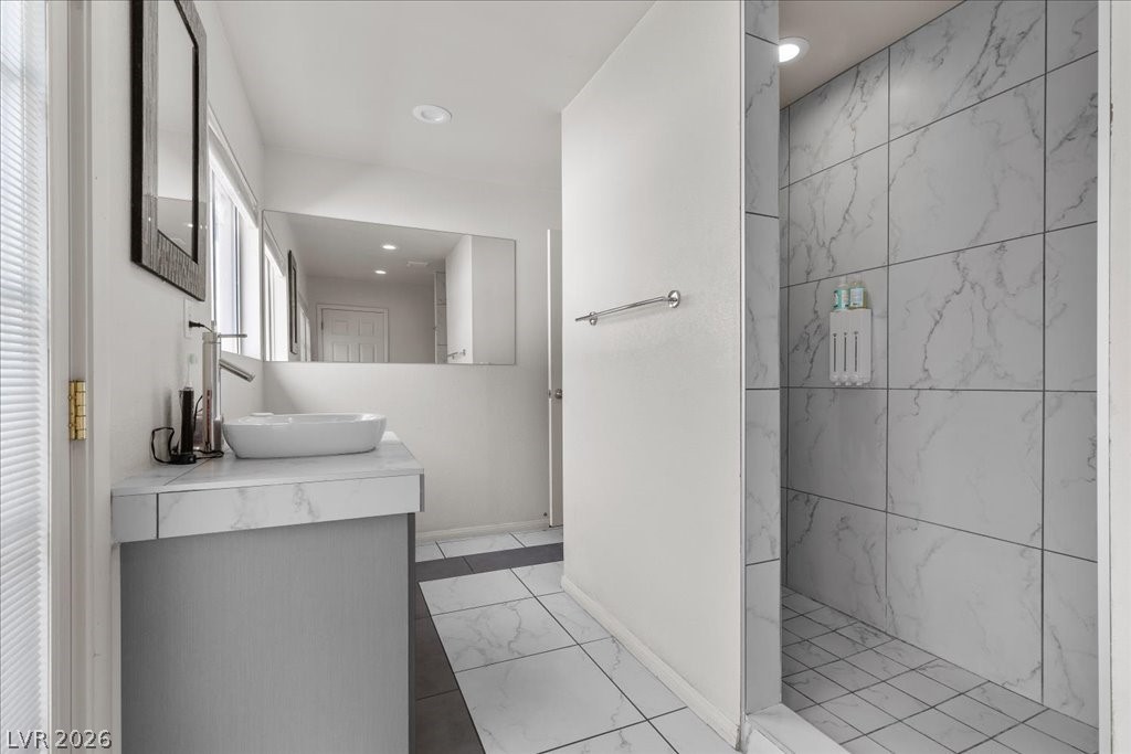 2880 East Quail Avenue Property Photo 45