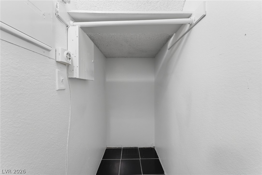 5156 Gray Lane F Property Photo 11