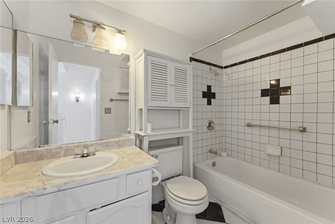 5156 Gray Lane F Property Photo 13