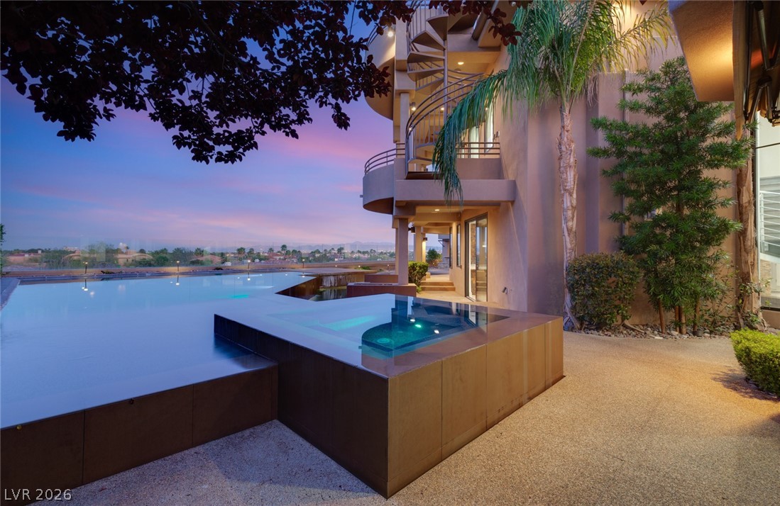 5078 Spanish Hills Drive Property Photo 3