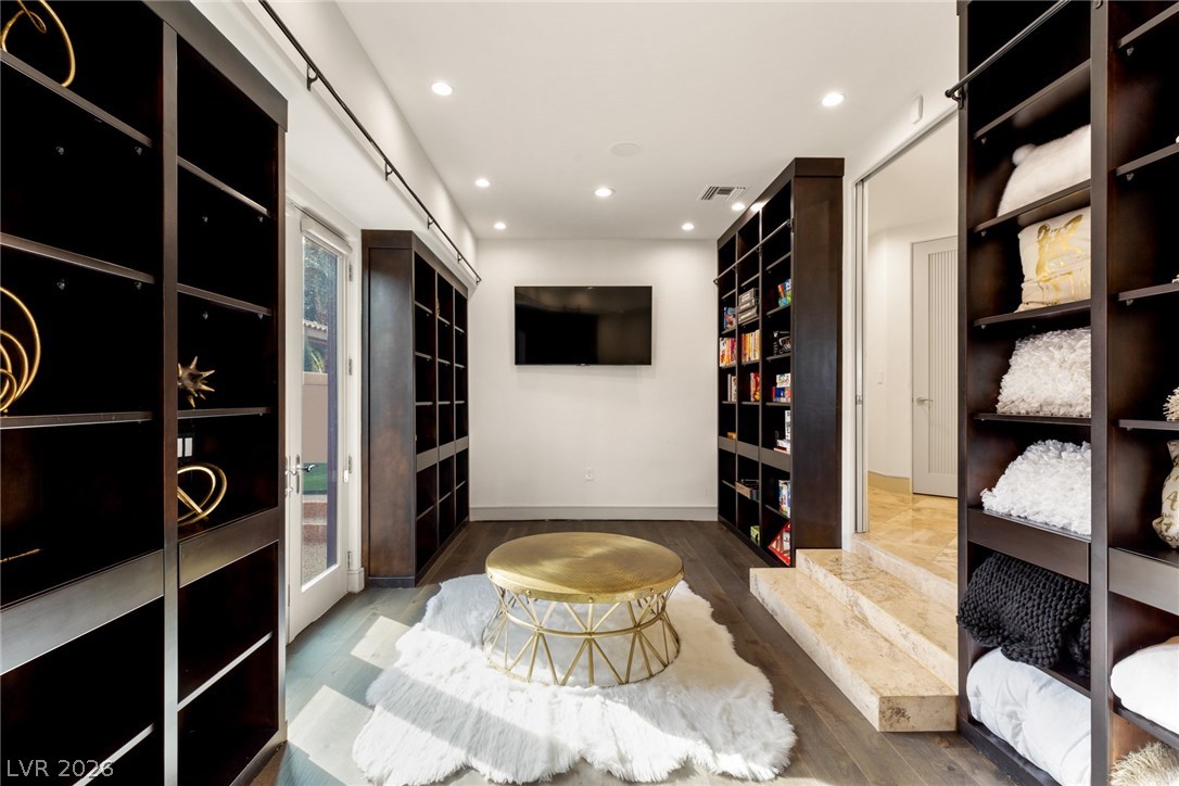 5078 Spanish Hills Drive Property Photo 17