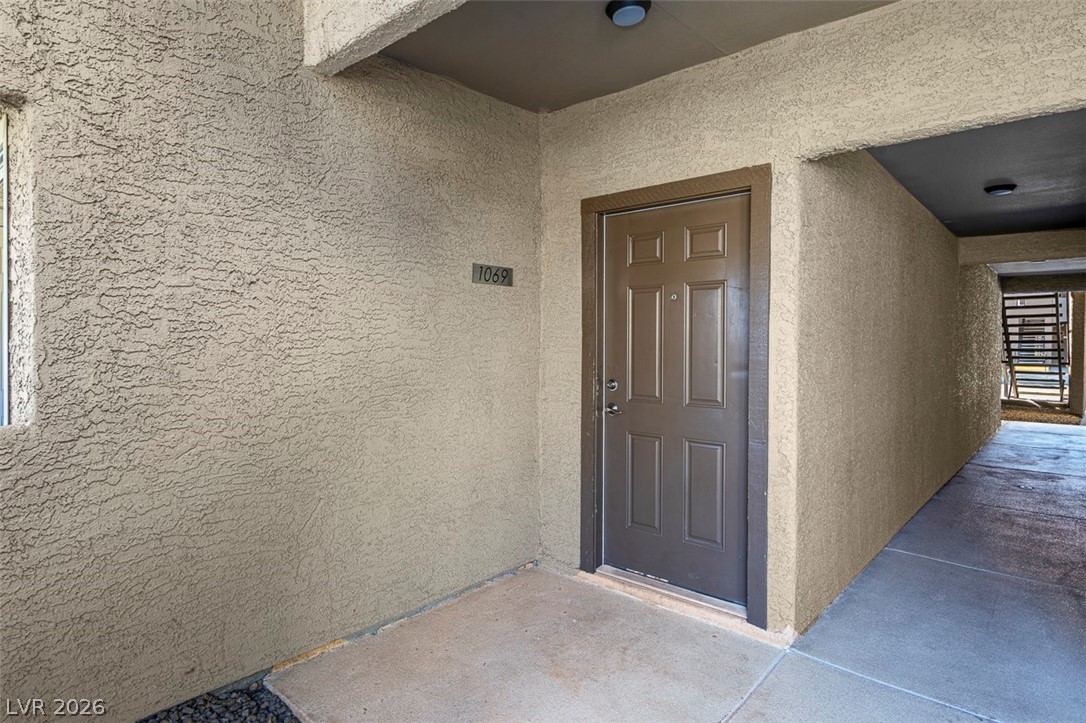 4200 South Valley View Boulevard 1069 Property Photo 3