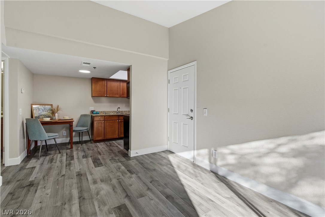 4200 South Valley View Boulevard 3049 Property Photo 3