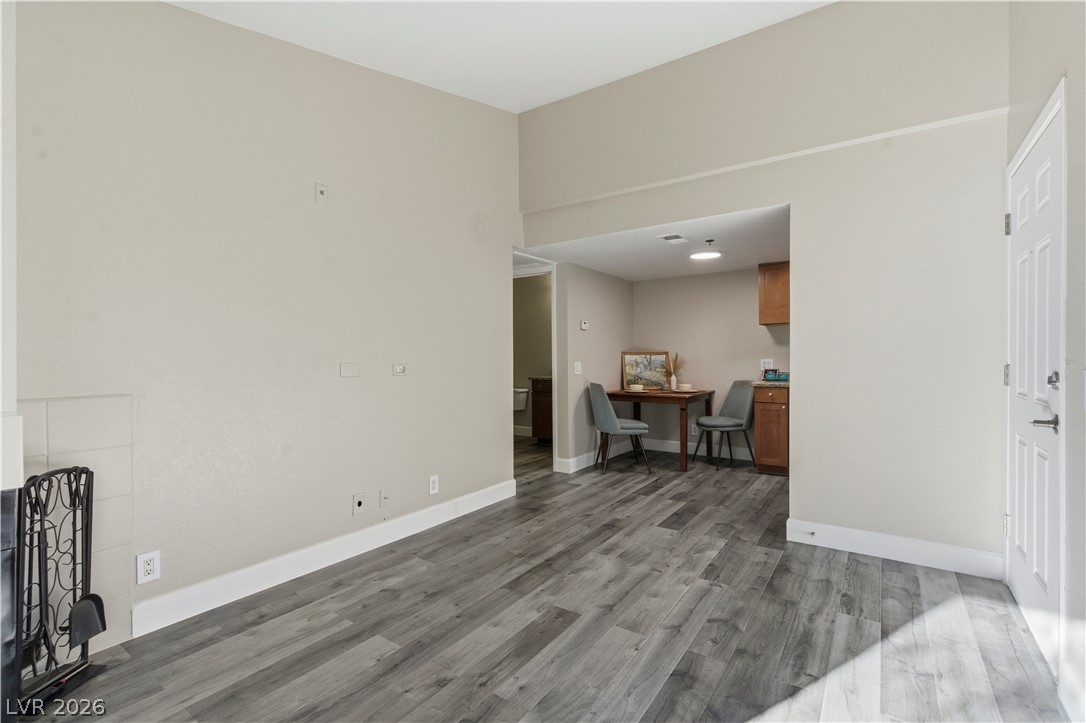 4200 South Valley View Boulevard 3049 Property Photo 8