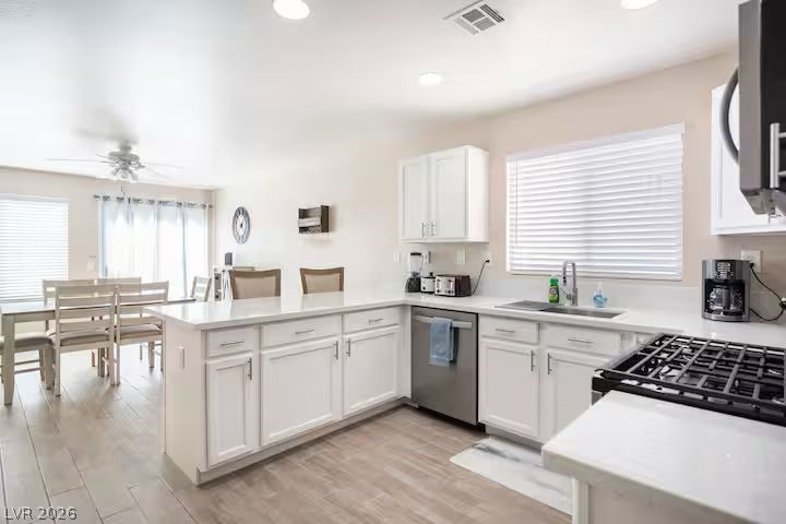 4995 Nardini Avenue Property Photo 4