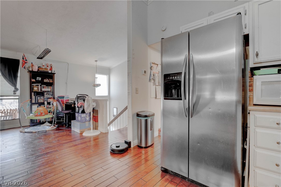 1304 Capri Drive A Property Photo 3