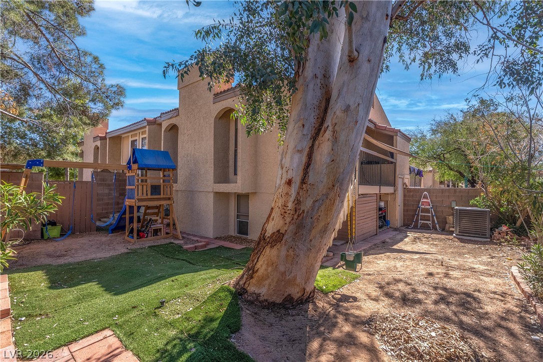 1304 Capri Drive A Property Photo 33