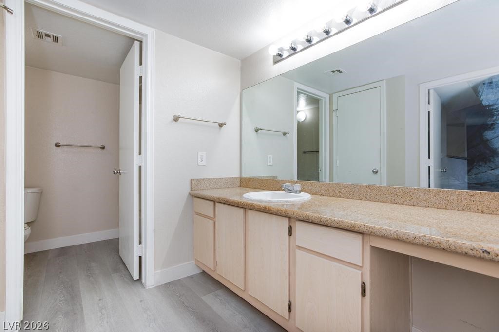 555 East Silverado Ranch Boulevard 2164 Property Photo 15