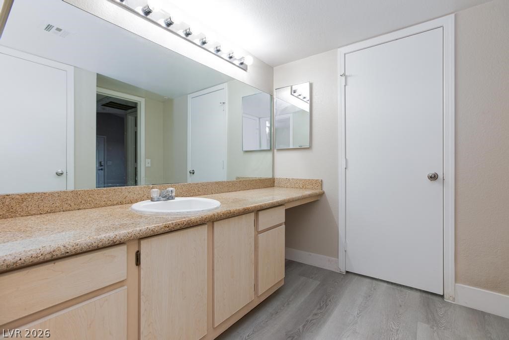555 East Silverado Ranch Boulevard 2164 Property Photo 18