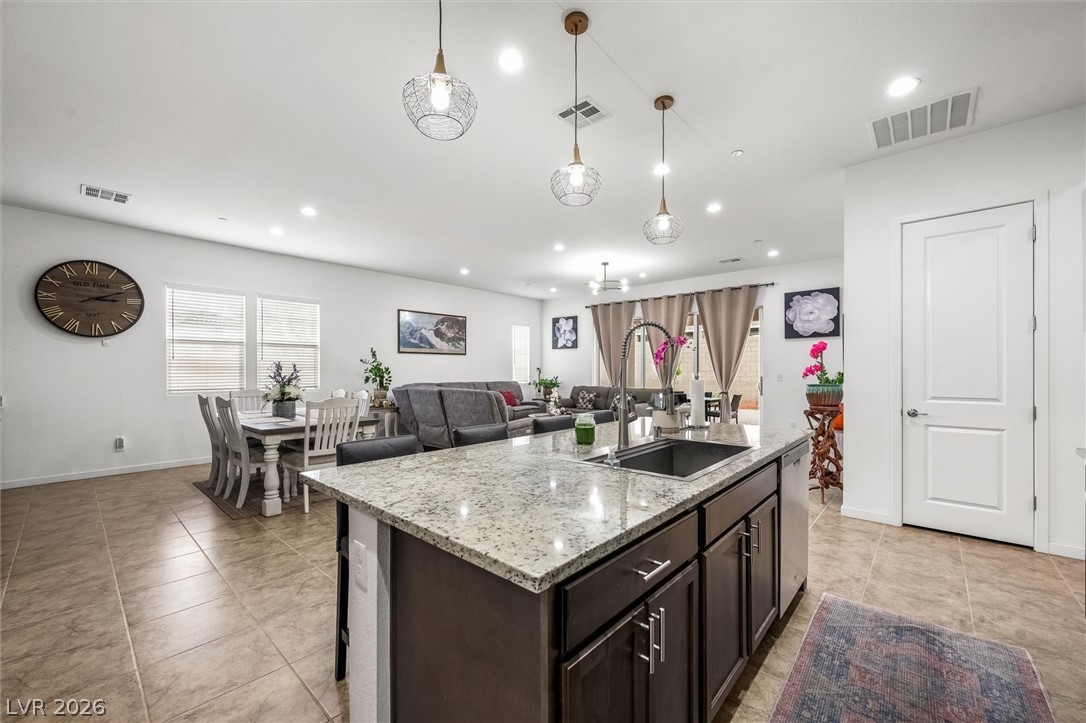 602 Desert Bluebell Court Property Photo 17