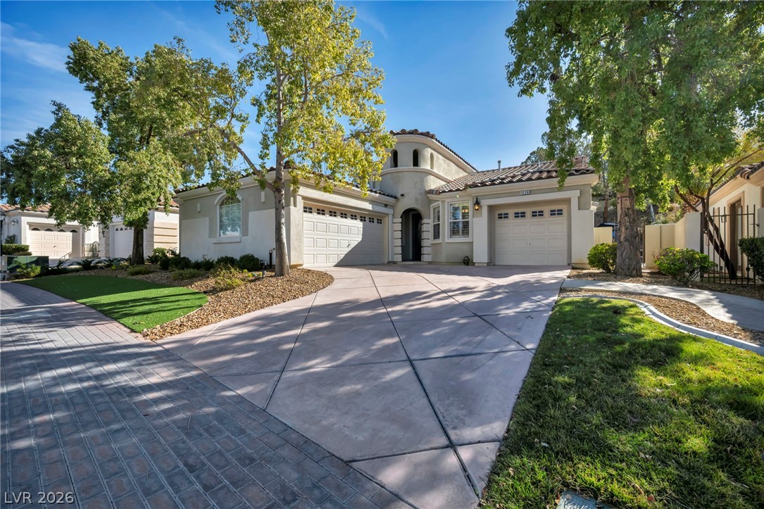 1128 Via Suzan Property Photo 2
