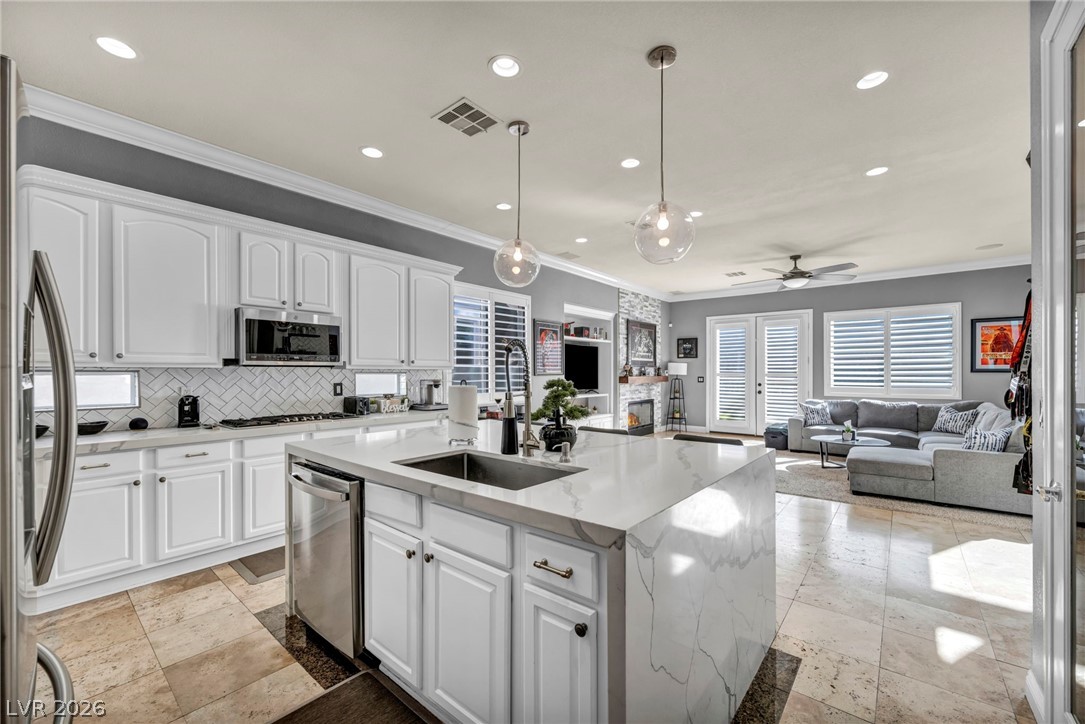 1128 Via Suzan Property Photo 18