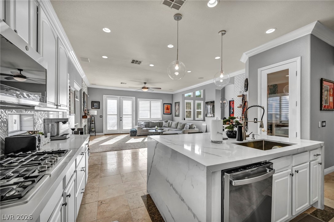 1128 Via Suzan Property Photo 22