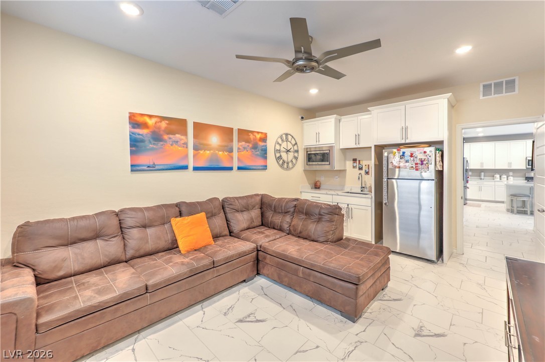 10089 Desert Azure Street Property Photo 13