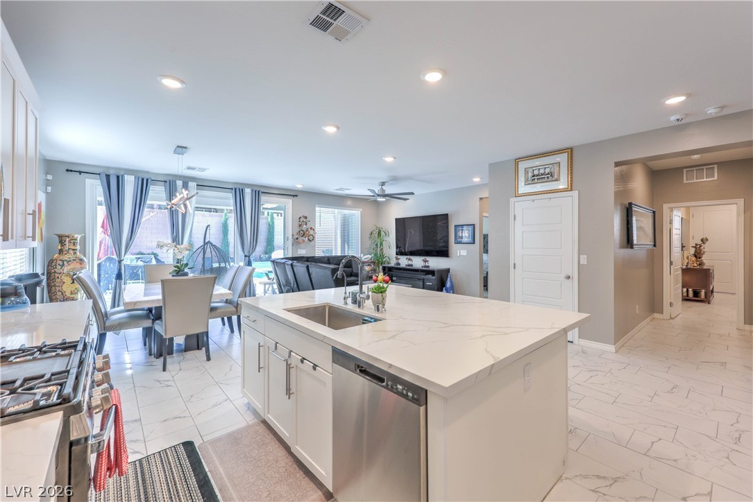 10089 Desert Azure Street Property Photo 18