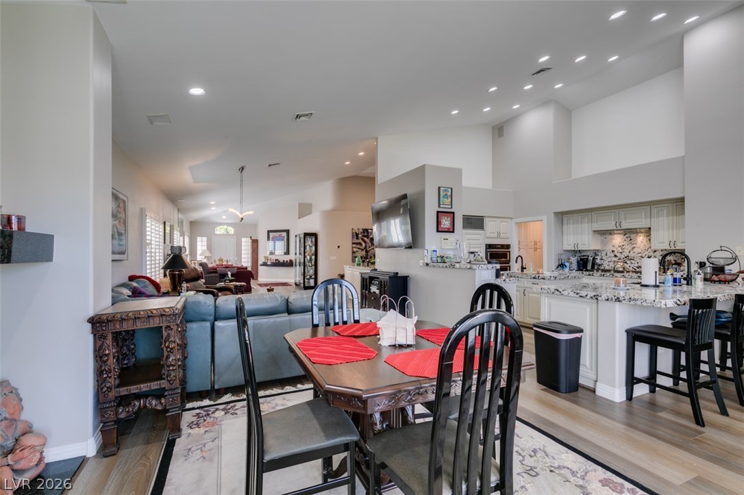 2016 Bay Hill Drive Property Photo 19