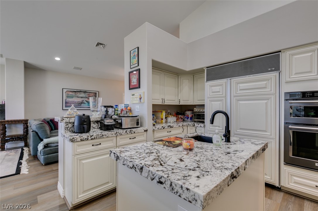 2016 Bay Hill Drive Property Photo 25