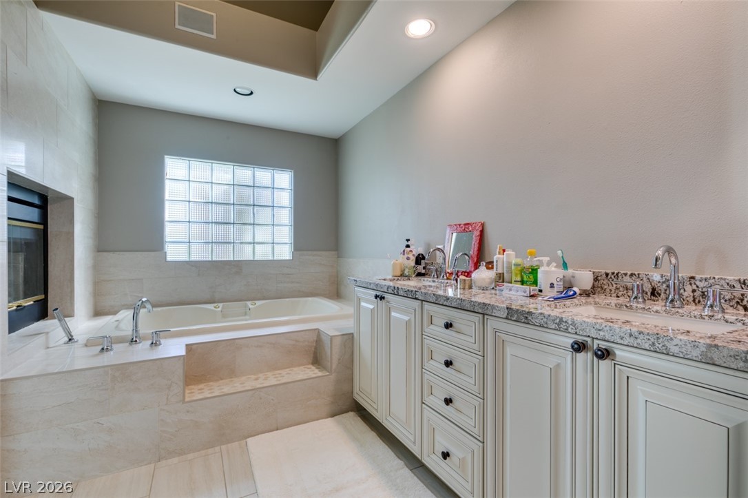 2016 Bay Hill Drive Property Photo 36
