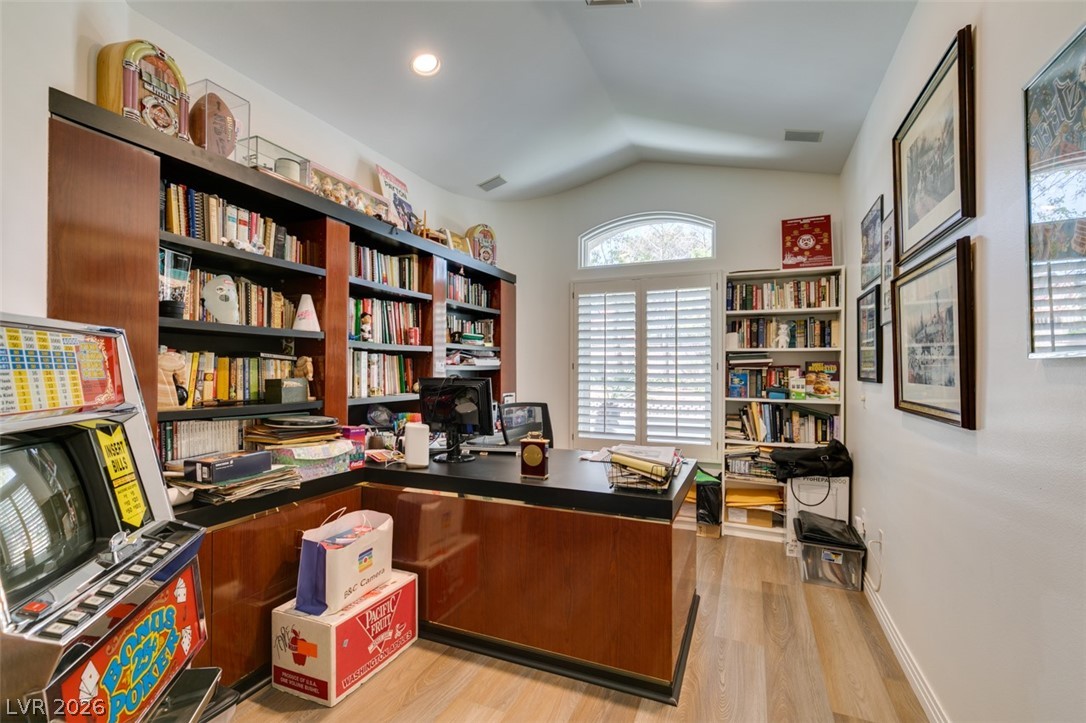 2016 Bay Hill Drive Property Photo 39