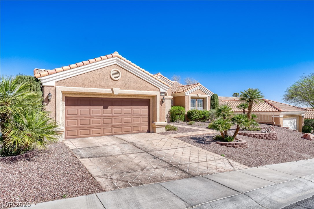 10716 Grand Cypress Avenue Property Photo 4
