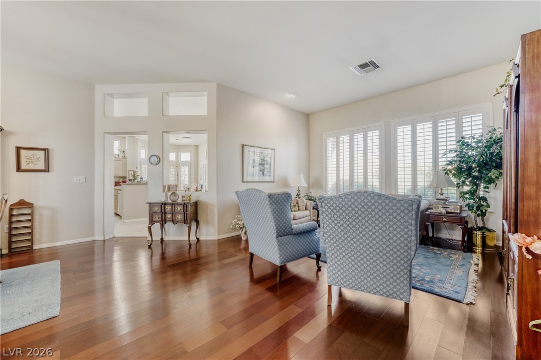 10716 Grand Cypress Avenue Property Photo 9