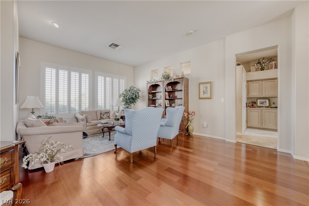 10716 Grand Cypress Avenue Property Photo 14