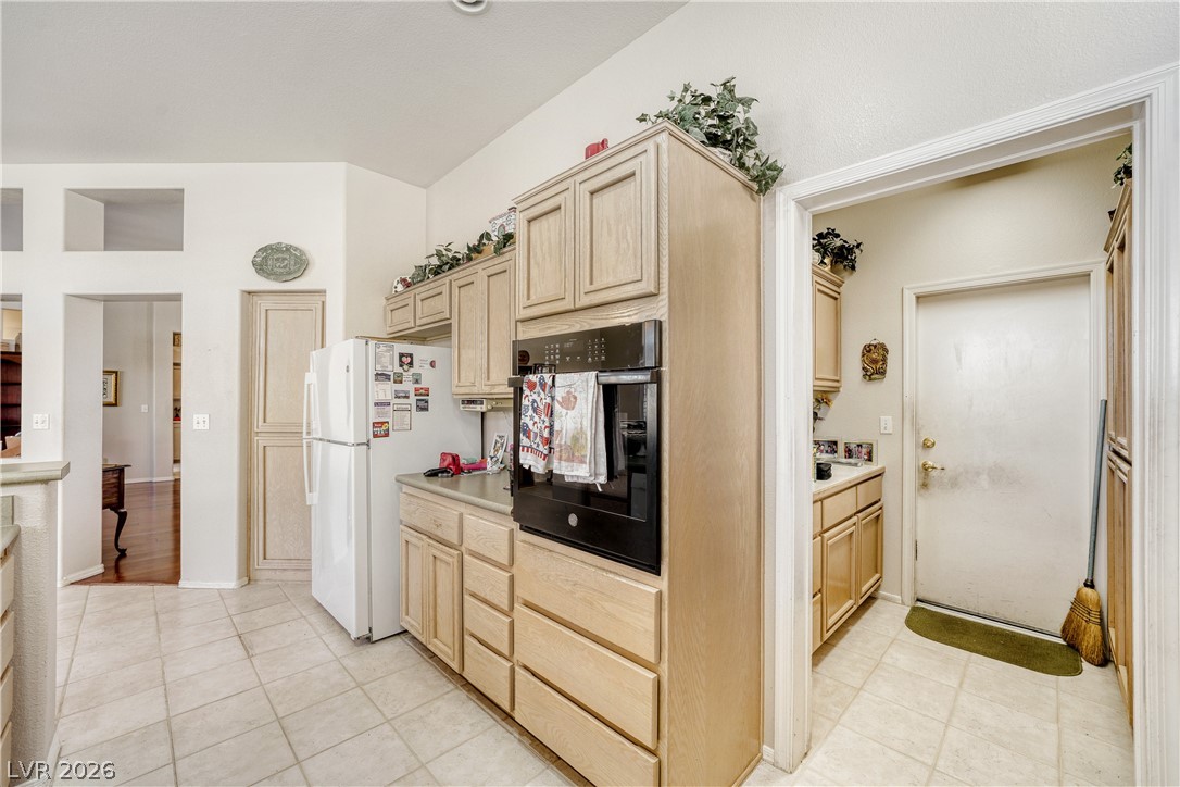 10716 Grand Cypress Avenue Property Photo 18