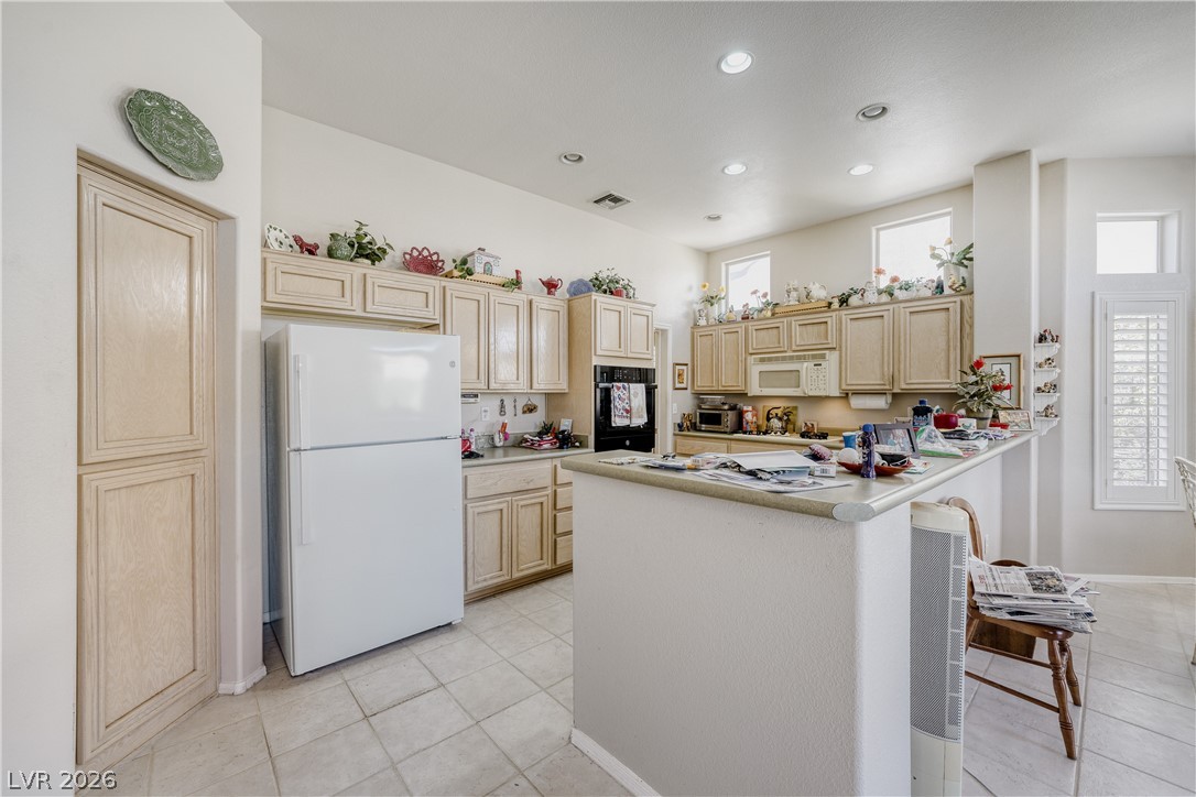 10716 Grand Cypress Avenue Property Photo 20