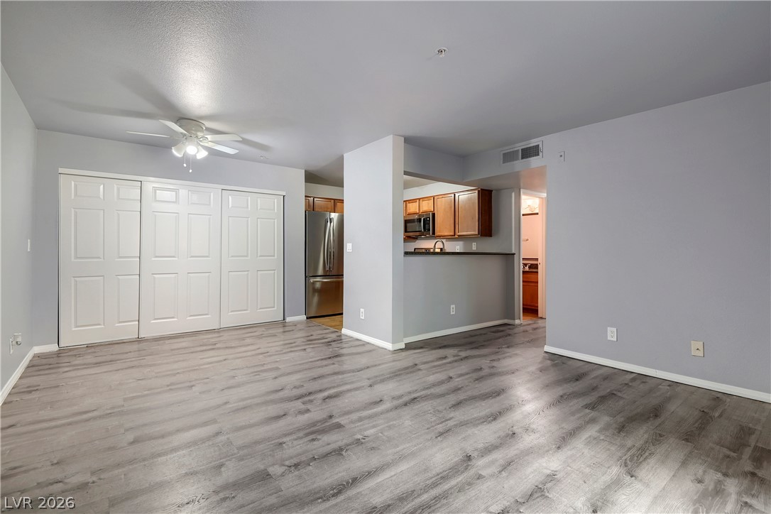 2121 Blue Breeze Drive 107 Property Photo 6