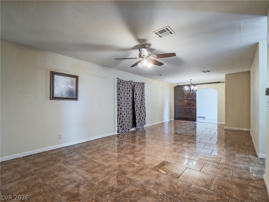 1103 Arrowhead Avenue Property Photo 15
