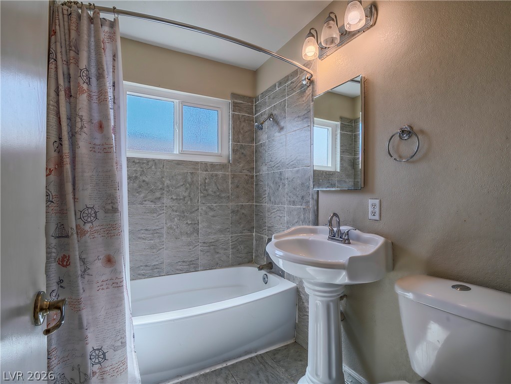1103 Arrowhead Avenue Property Photo 23