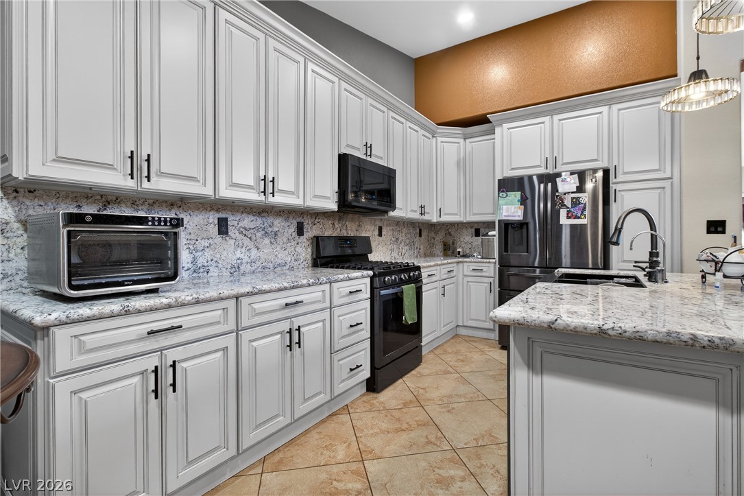 1911 Ginger Blossom Avenue Property Photo 6