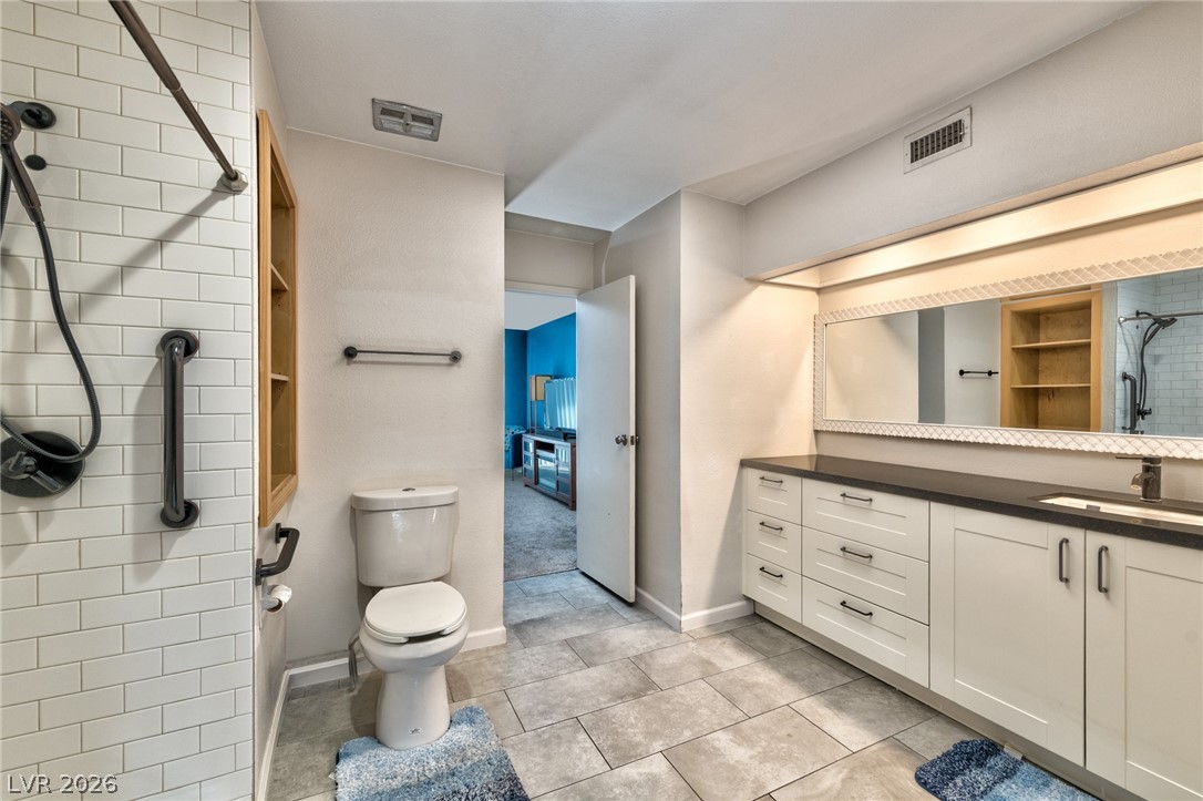 2461 El Paseo Circle Property Photo 8