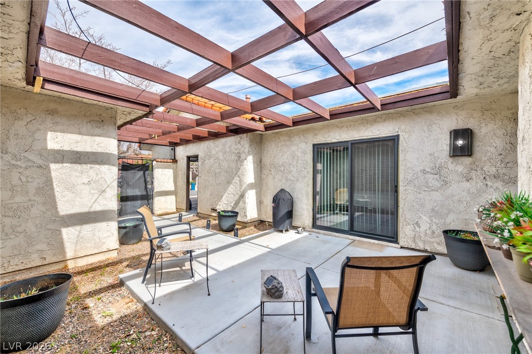 2461 El Paseo Circle Property Photo 15