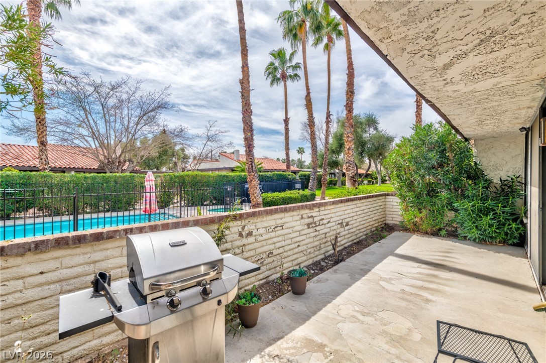 2461 El Paseo Circle Property Photo 16