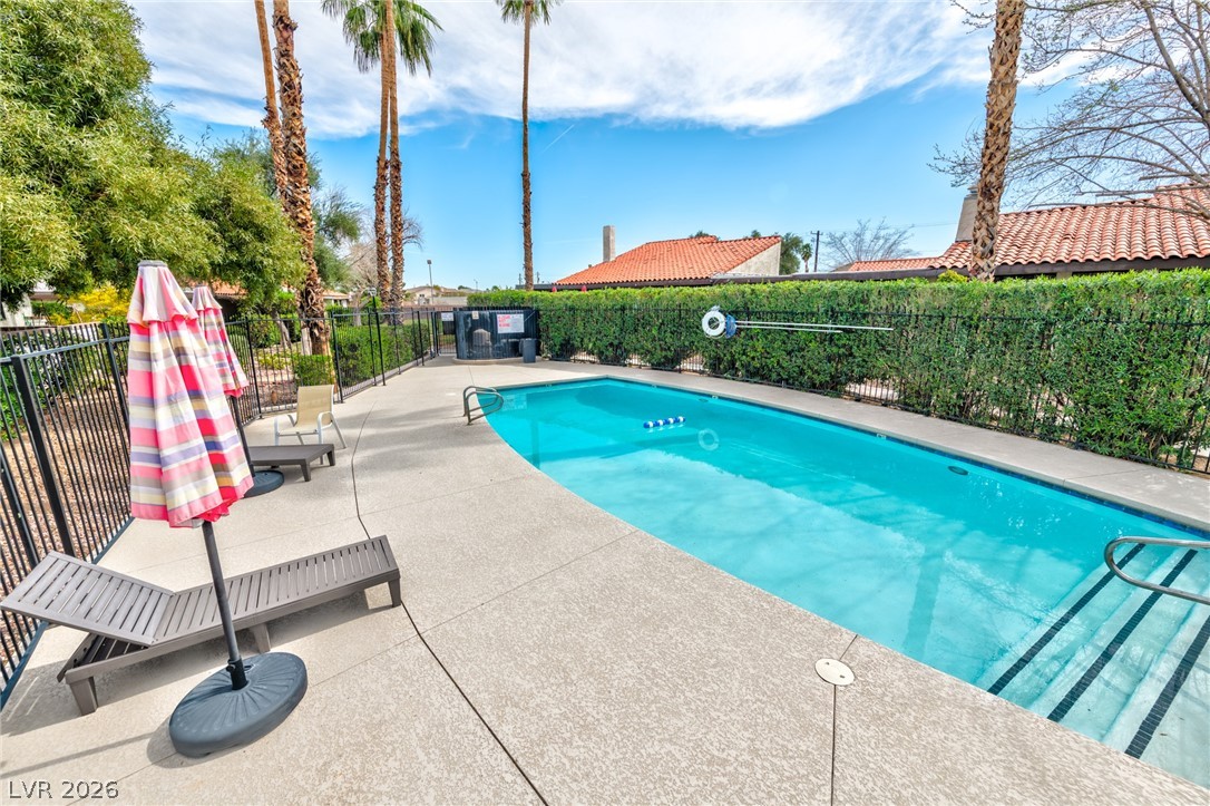 2461 El Paseo Circle Property Photo 17