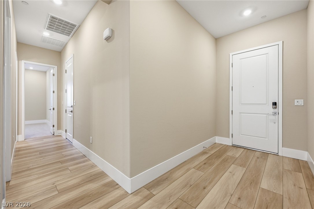 10103 Redwood Desert Drive Property Photo 3