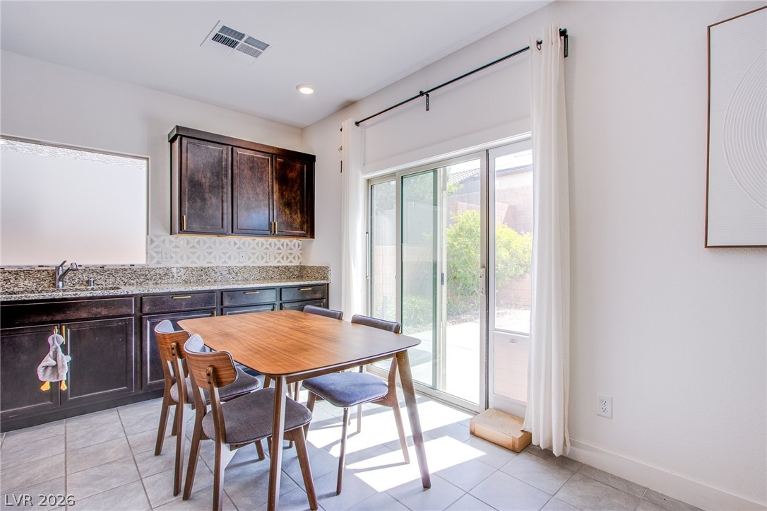 10434 Rose Palisade Street Property Photo 4