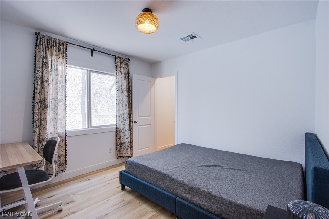 10434 Rose Palisade Street Property Photo 13
