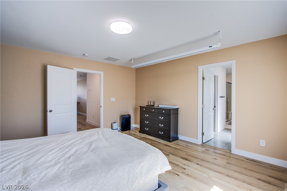 10434 Rose Palisade Street Property Photo 14
