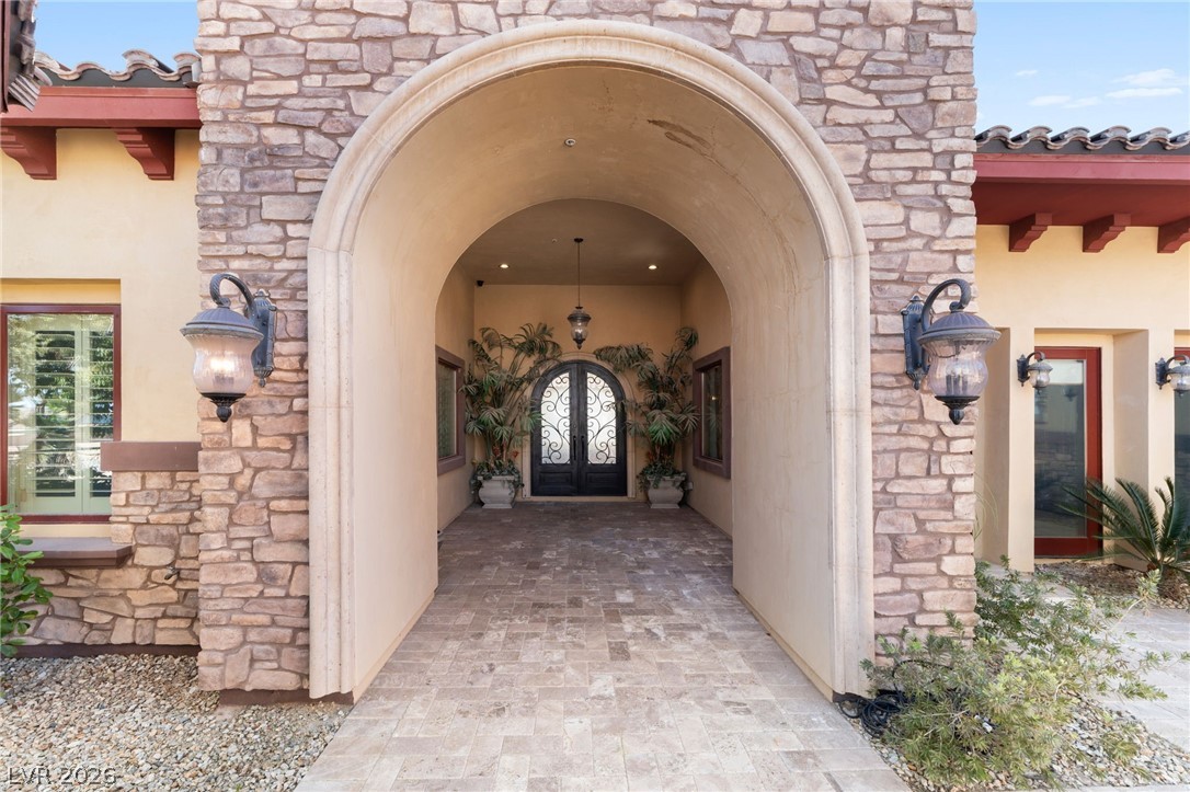 1065 Kratzer Circle Property Photo 4