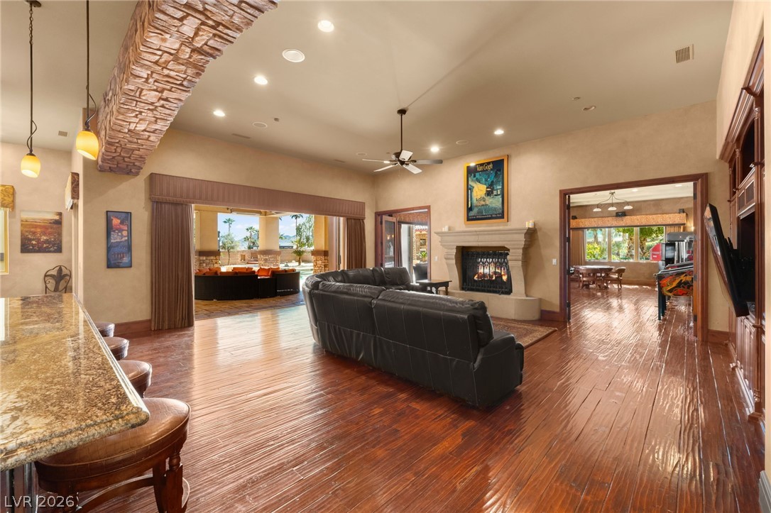 1065 Kratzer Circle Property Photo 16