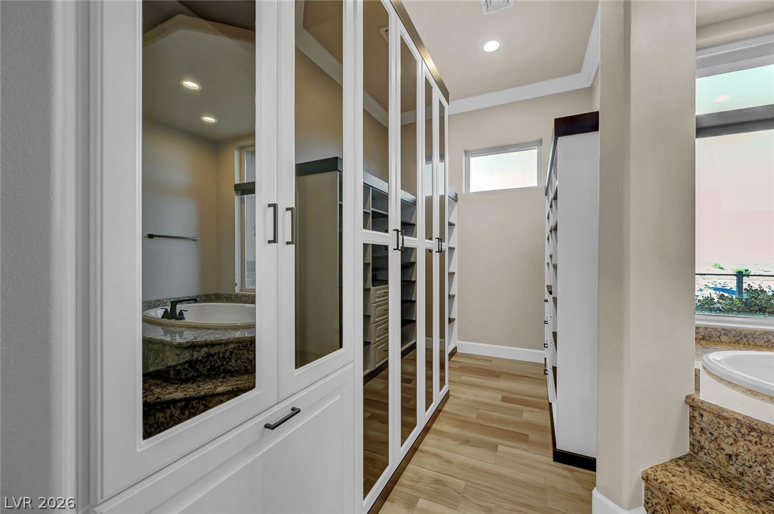 1206 Peach Bluff Court Property Photo 22