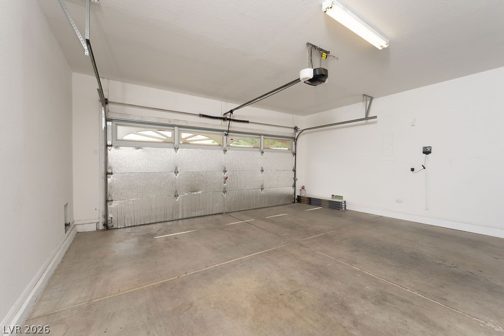 8008 Villa Finestra Drive Property Photo 32