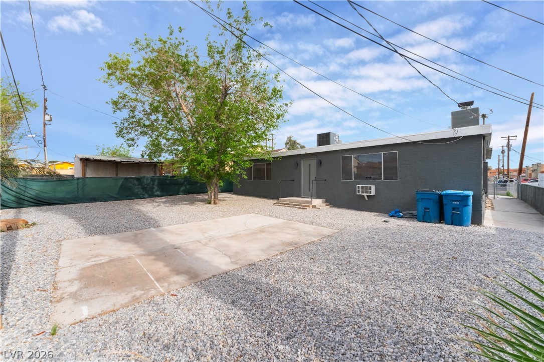 1408 East Carson Avenue Property Photo 29