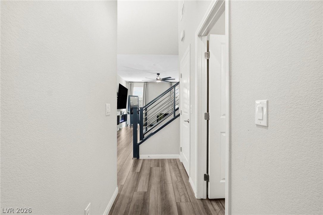 10415 Bagg Avenue Property Photo 14