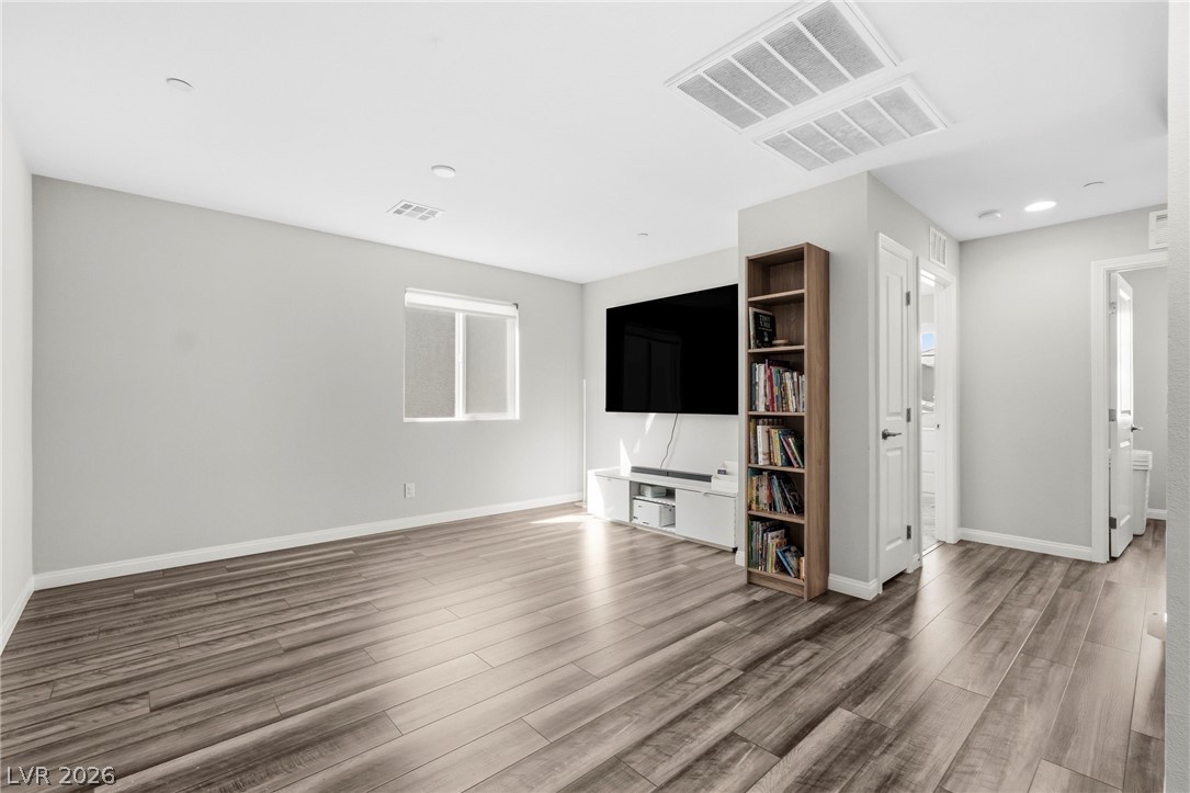 10415 Bagg Avenue Property Photo 26